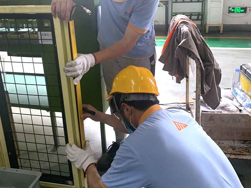 光電保護器與安全光柵的關(guān)系