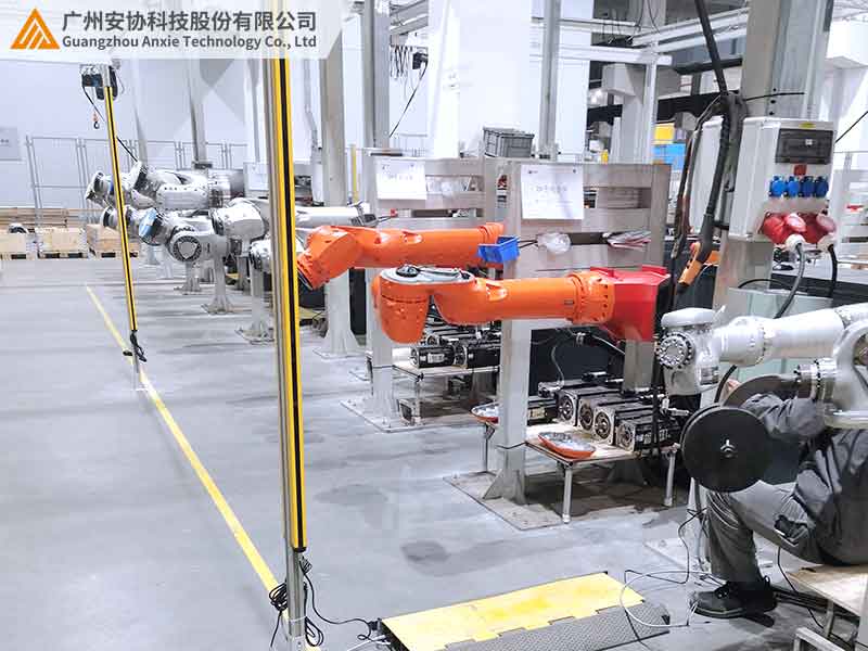 機(jī)器人協(xié)作場(chǎng)景下的安全光幕防護(hù)方案