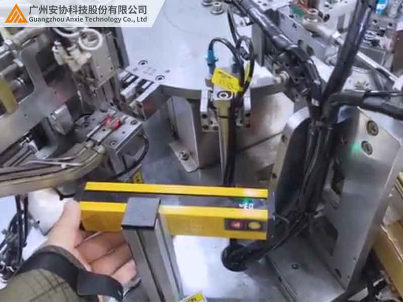 漫反射光幕在工業(yè)自動(dòng)化中的應(yīng)用.jpg