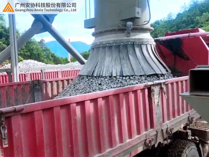 定制化裝載車道安全光幕案例.jpg