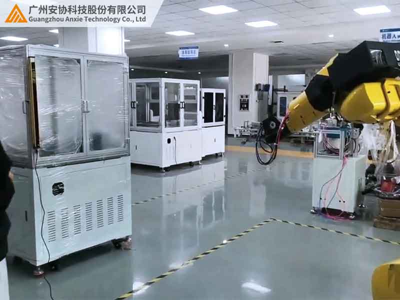 工業(yè)機(jī)械臂單邊光柵安全檢測案例.jpg