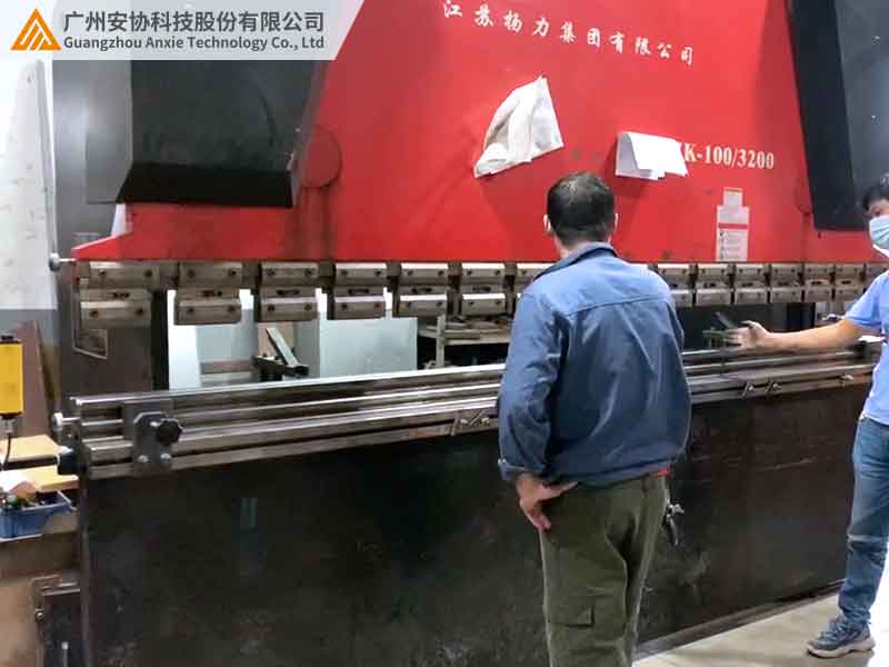 安全光柵如何保障折彎?rùn)C(jī)操作安全？